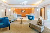 Lobi La Quinta Inn & Suites by Wyndham Winnie