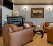 Ruang untuk Umum 5 Best Western Plus Fredericton Hotel & Suites