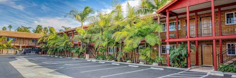 Exterior Motel 6 Carlsbad, CA - North