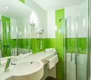 ห้องน้ำภายในห้อง 7 ibis Styles Bourges