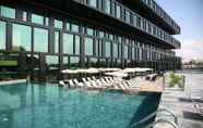 Swimming Pool 2 Axis Viana Business & SPA Hotel