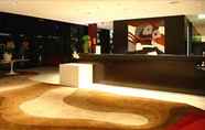 Lobby 3 Axis Viana Business & SPA Hotel