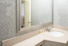 Others 2 Red Roof Inn Copiague