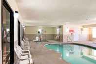 Swimming Pool Hawthorn Extended Stay by Wyndham Hobbs