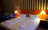 Bedroom 6 City Hotel am Kurfürstendamm