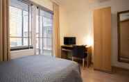 Kamar Tidur 5 Hotel Fron