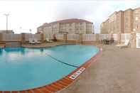 Swimming Pool Comfort Suites Central