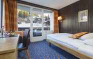 Kamar Tidur 7 Derby Swiss Quality Hotel