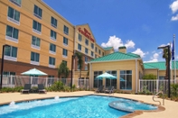 สระว่ายน้ำ Hilton Garden Inn Houston-Pearland