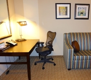 Common Space 5 Hilton Garden Inn Houston-Pearland