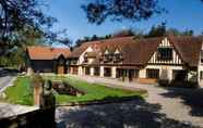 ภายนอกอาคาร 2 The Great Hallingbury Manor Hotel