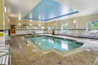 Swimming Pool Fairfield Inn & Suites by Marriott Hooksett