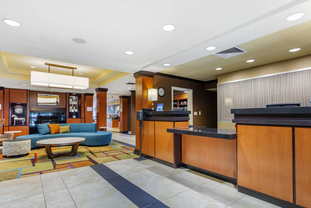 Lobi 4 Fairfield Inn & Suites by Marriott Hooksett