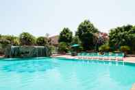 Swimming Pool Hotel Maria Rosaria