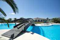 Swimming Pool Club Hotel Marina Beach