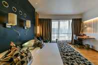 Bedroom The Regale by Tunga