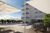 Swimming Pool Hotel Sant Jordi