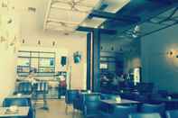 Bar, Kafe dan Lounge Manessi City Hotel