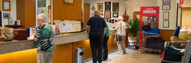 Lobby Beach House Seaside Resort Coolangatta