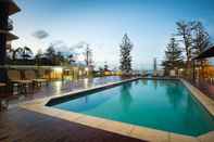 Swimming Pool Beach House Seaside Resort Coolangatta