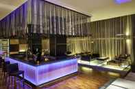 Bar, Kafe dan Lounge Taj Club House