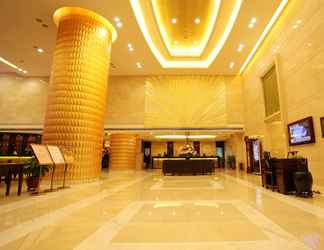 Lobby 2 Landmark International Hotel