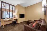 Common Space Cambria Hotel Akron - Canton Airport