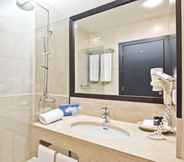 In-room Bathroom 6 Tulip Inn Estarreja Hotel & Spa