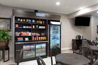 Sảnh chờ 4 Microtel Inn & Suites by Wyndham Brooksville