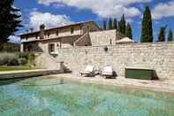 Swimming Pool Rosewood Castiglion del Bosco