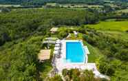 Swimming Pool 4 Laticastelli Country Relais