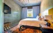 Kamar Tidur 7 NYLO Providence Warwick Hotel, Tapestry Collection by Hilton