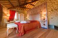 Bedroom Oste del Castello Wellness & Bike Hotel