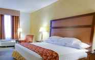 Bedroom 2 Drury Inn & Suites Near La Cantera Parkway