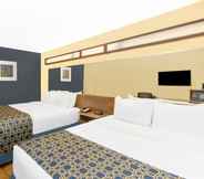 Bedroom 7 Microtel Inn & Suites by Wyndham Kearney