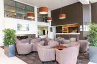 Bar, Cafe and Lounge Heartland Hotel Auckland Airport