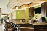 บาร์ คาเฟ่ และเลานจ์ Hilton Garden Inn Warner Robins