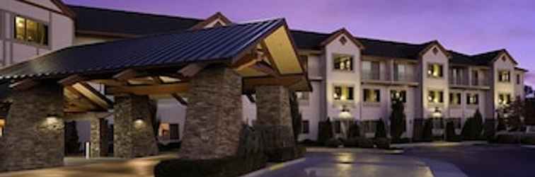 Exterior Lodge At Feather Falls Casino