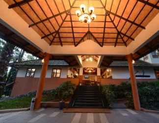 Lobi 2 Greenwoods Resort