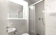 In-room Bathroom 5 Hotel Am Moosfeld