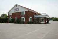 Exterior Claremore Motor Inn