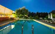 สระว่ายน้ำ 2 Alentejo Star Hotel - São Domingos