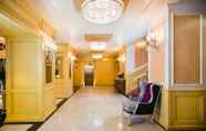 Lobi 7 Luxury Family Hotel Royal Palace