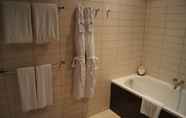 Toilet Kamar 3 Ascott Park Place Dubai