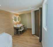 In-room Bathroom 4 Grand Bavaro Princess - All Inclusive