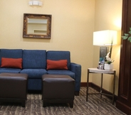 Common Space 6 Comfort Inn & Suites Scarborough - Portland