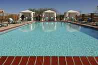 Swimming Pool Residence Inn by Marriott Phoenix Desert View at Mayo Clinic