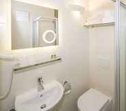 In-room Bathroom 5 Angerer Alpine Suiten und Familienappartements Tirol