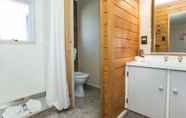 Toilet Kamar 7 Tudor Park Motel