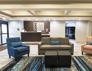 Lobby 2 Comfort Inn and Suites Near Medical Center